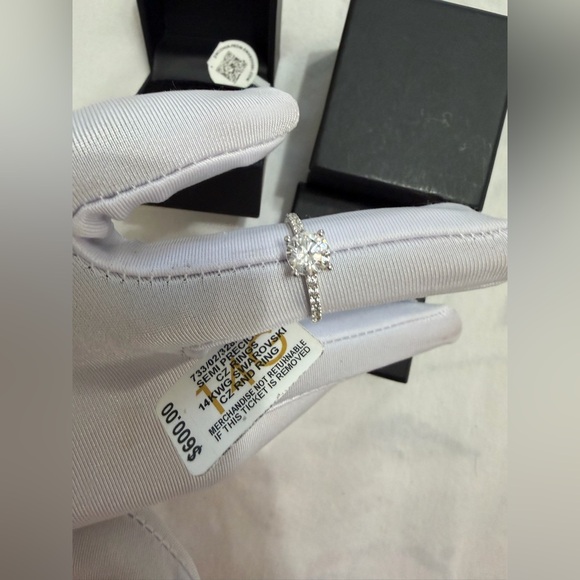 MACY’S 14 KARATS RHODIUM PLATED ROUND CUT RING - Picture 7 of 13